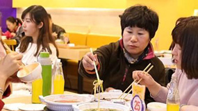 2017餐饮最新动态：餐饮行业在稳定基础上继续前