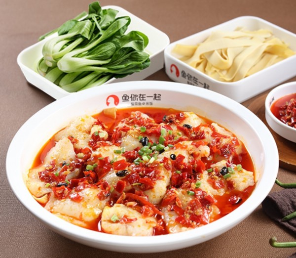 “鱼你在一起”，年轻人超喜爱的硬核酸菜鱼餐厅