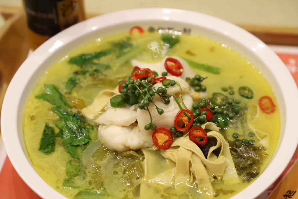 只是偶尔一次，就爱上了鱼你在一起下饭酸菜鱼的味道